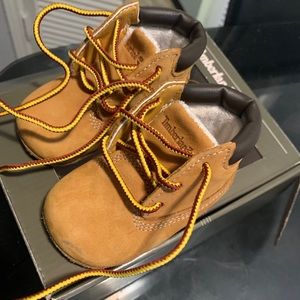 Infant Crib Timberland booties
